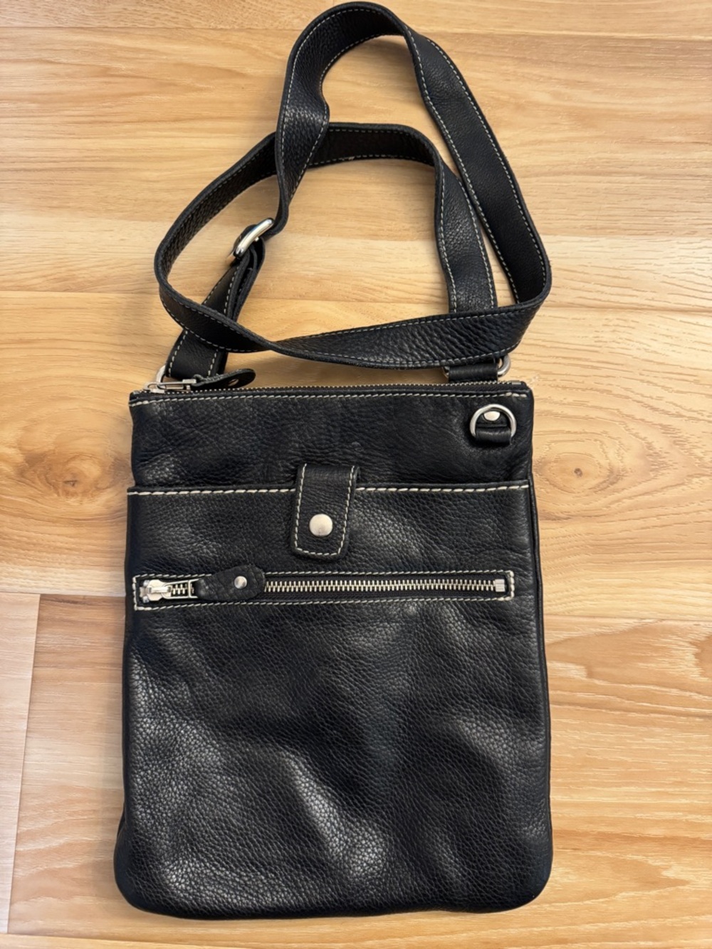 Roots Black Leather Crossbody Bag with Contrast Stitching